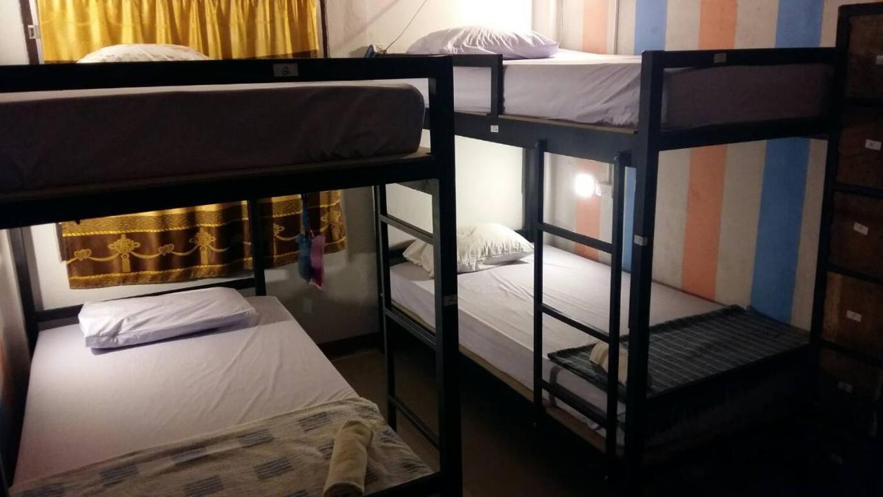Hotel Adchara Mansion à Chiang Rai Extérieur photo